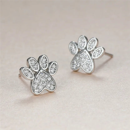 Heart-shaped cat paw earrings with white zirconia