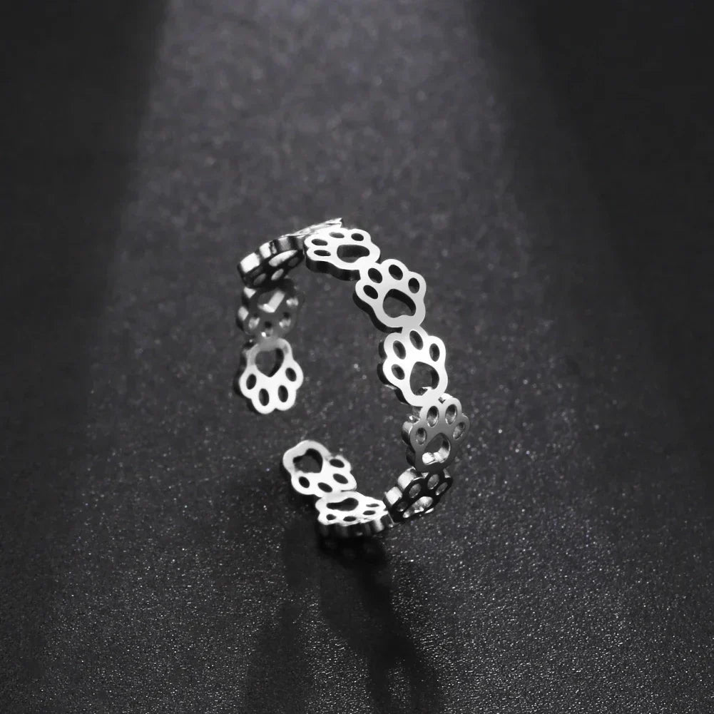 Paw Ring Made of Stainless Steel – Adjustable Finger Ring with Animal Motif for Women