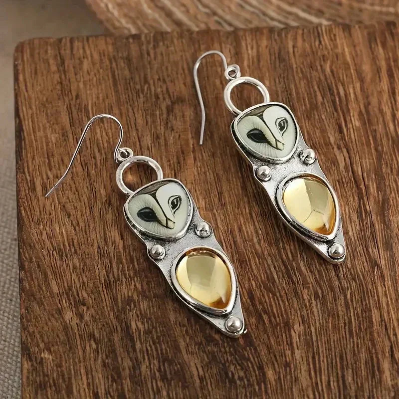 Owl Earrings with Champagne-Coloured Drop Stone