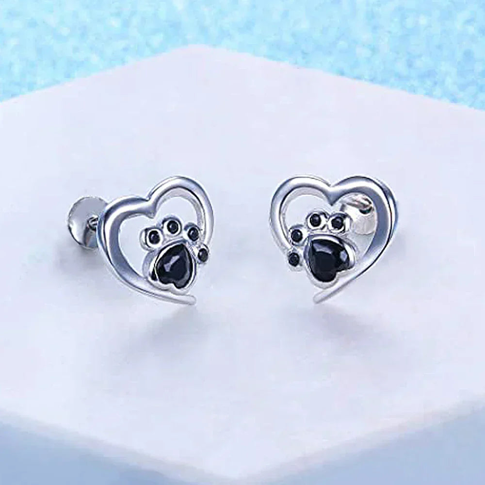 Heart Paw Print Stud Earrings – Silver-Coloured Earrings with Black Crystal